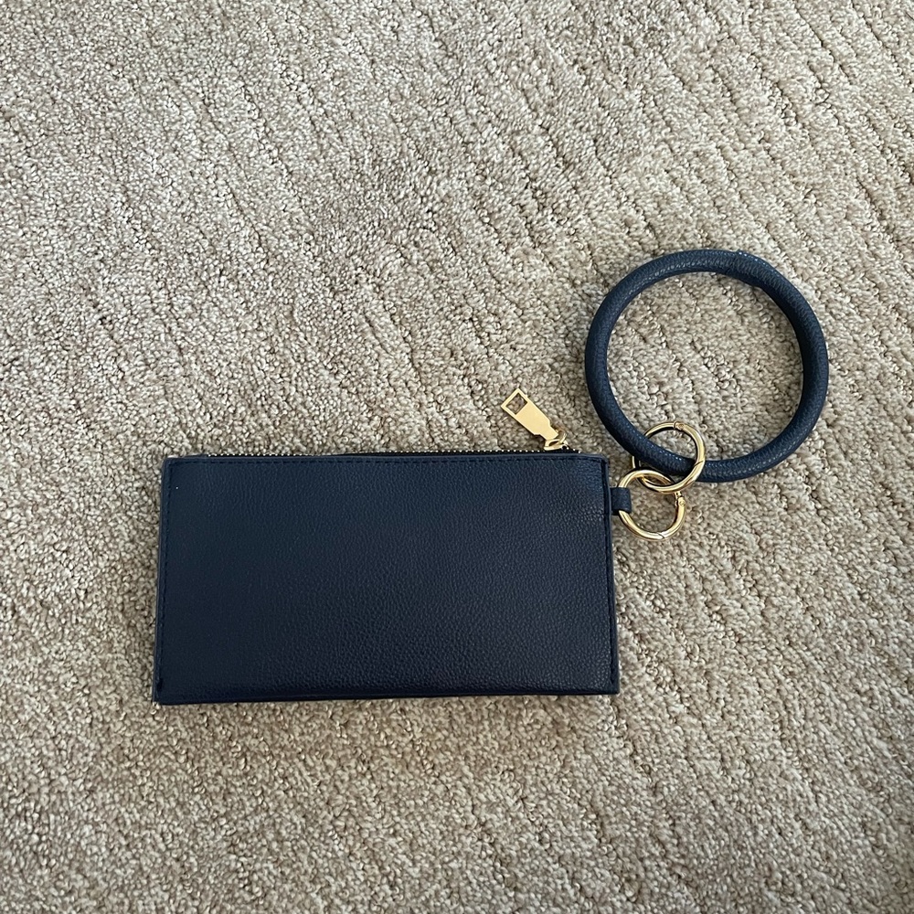 Wallet/wristlet